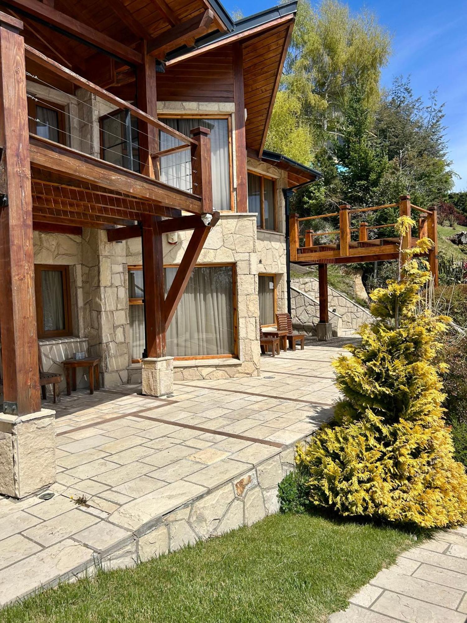 Bahia Paraiso Apart & Suites San Carlos de Bariloche Eksteriør billede