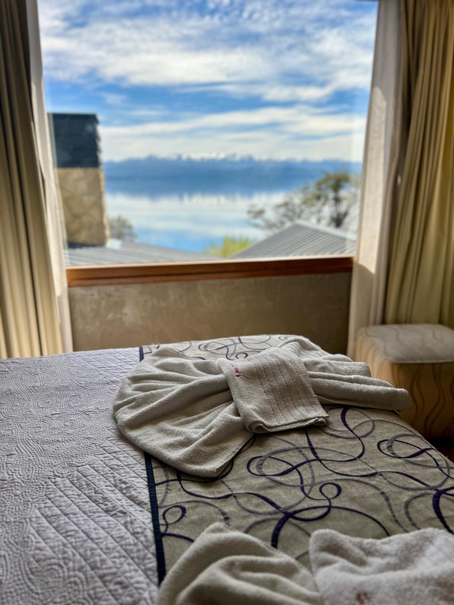 Bahia Paraiso Apart & Suites San Carlos de Bariloche Eksteriør billede